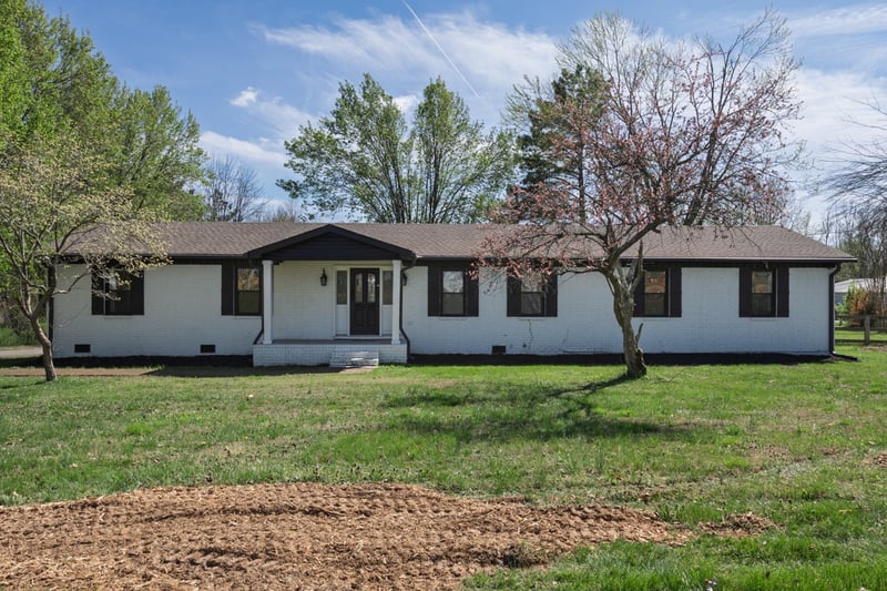 829 Highway 52 , Portland, TN 37148