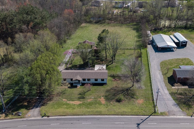 829 Highway 52 , Portland, TN 37148
