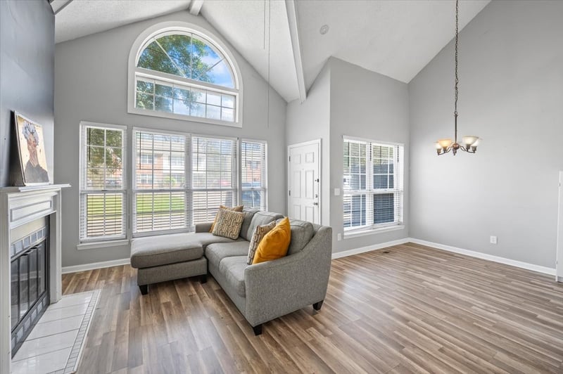 1119 Waggoner Ct, Nashville, TN 37214