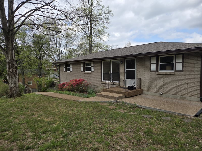 608 Burgundy Dr, Madison, TN 37115