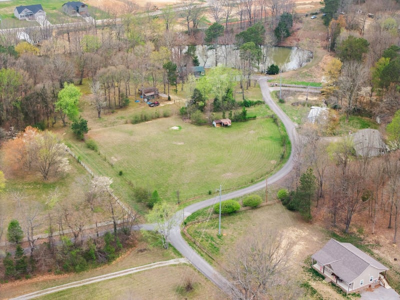 2686 Bellar Rd, Greenbrier, TN 37073