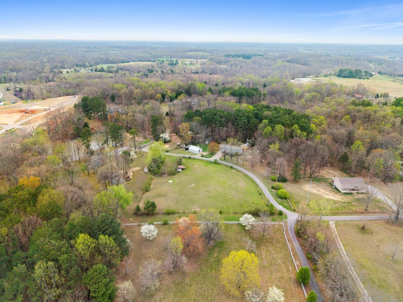 2686 Bellar Rd, Greenbrier, TN 37073