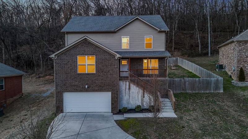 213 Indian Summer Ct, Nashville, TN 37207