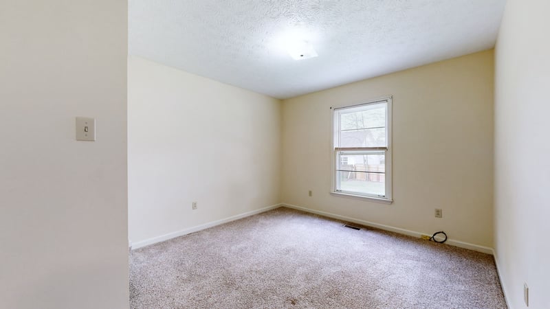 1819 Battleground Dr, Murfreesboro, TN 37129