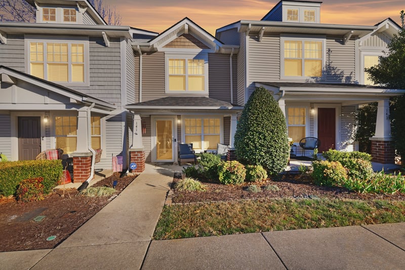 141 Shadow Glen Dr, Nashville, TN 37211