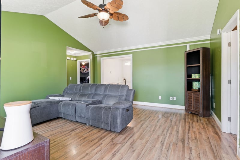 2014 Gardendale Dr, Murfreesboro, TN 37130