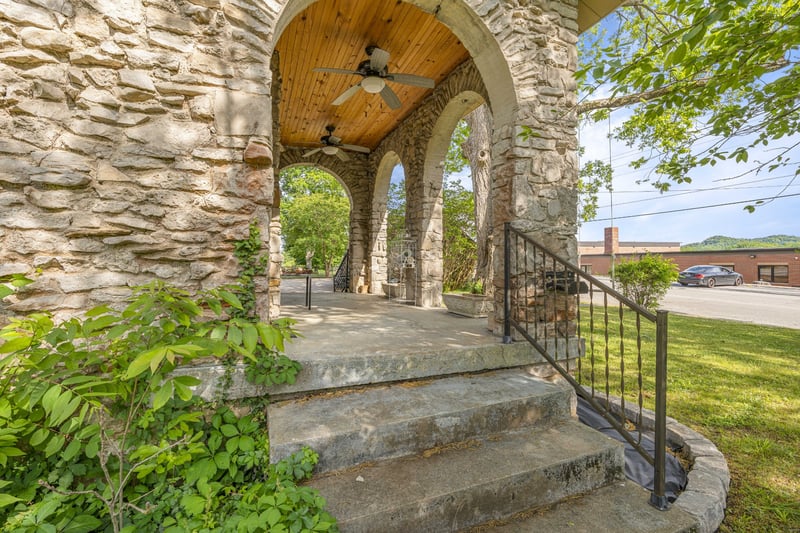307 College Ave, Carthage, TN 37030