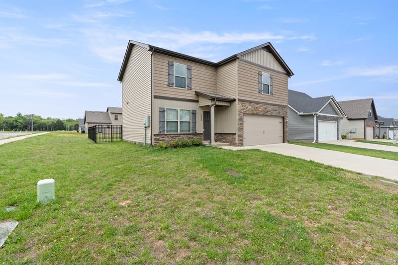 2330 Red Barn Rd, Christiana, TN 37037
