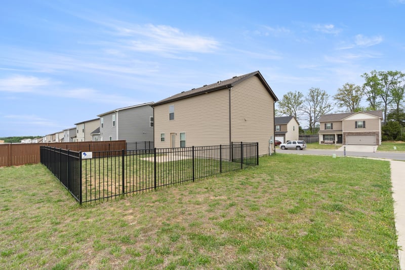 2330 Red Barn Rd, Christiana, TN 37037