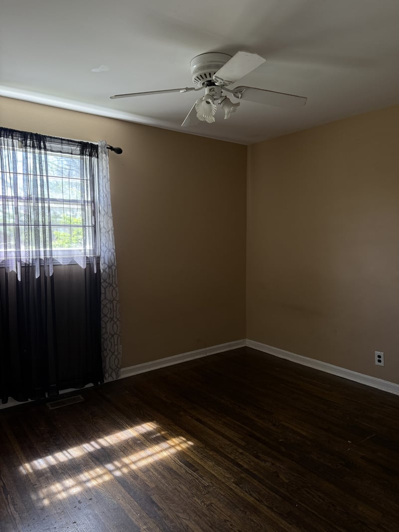 340 Foxglove Dr, Nashville, TN 37211