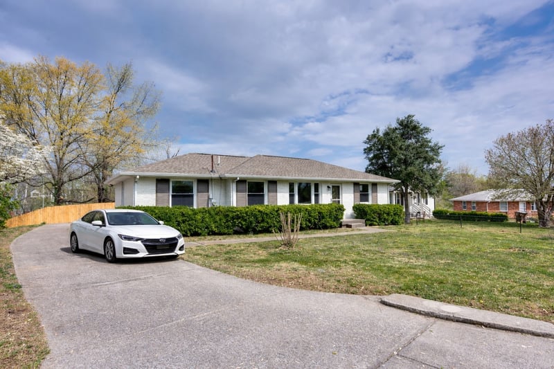 304 Leo Ct, Nashville, TN 37211