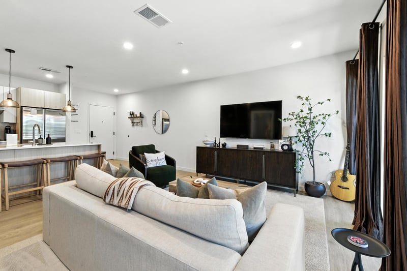 635 7th Ave #503, Nashville, TN 37203