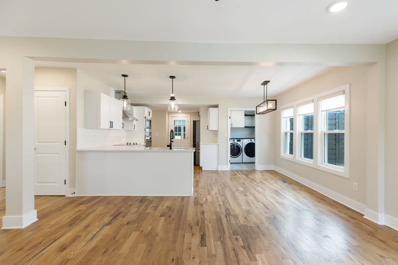 1206 Riverside Dr, Nashville, TN 37206