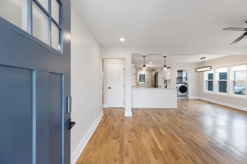 1206 Riverside Dr, Nashville, TN 37206