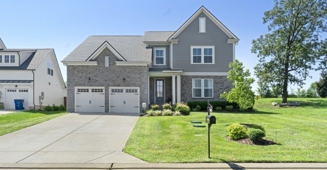 1121 Batbriar Rd, Murfreesboro, TN 37128