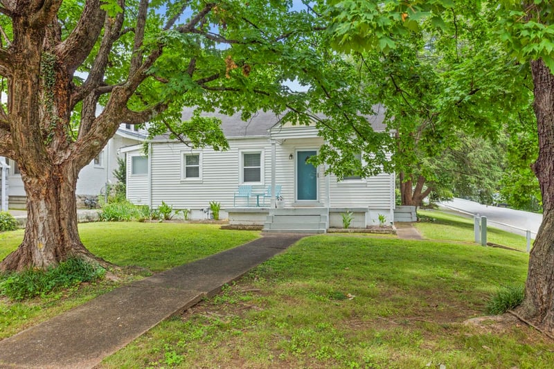 810 N 16th St, Nashville, TN 37206