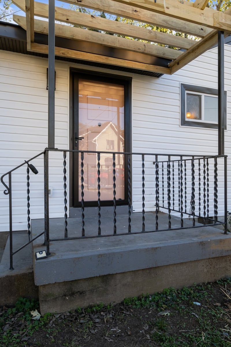 64 Creighton Ave, Nashville, TN 37206