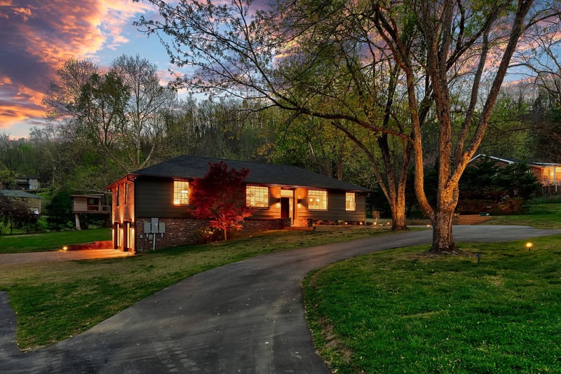 105 Dogwood Ln, Franklin, TN 37064