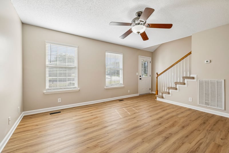 2901 Meadowhill Dr, Murfreesboro, TN 37130