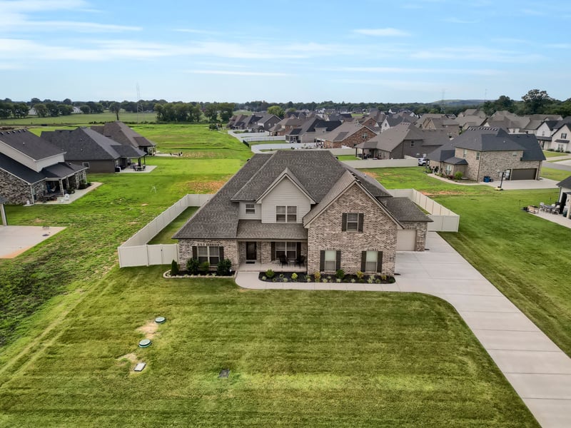 2807 Ella Louise Ln, Murfreesboro, TN 37130