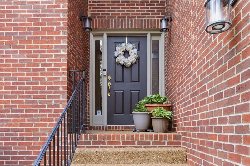 517 Harpeth Trace Dr, Nashville, TN 37221