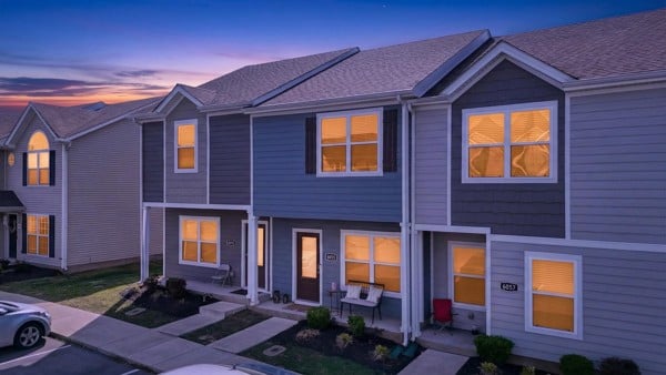 6055 Cullen Dr, La Vergne, TN 37086