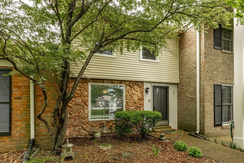 8300 Sawyer Brown Rd #G302, Nashville, TN 37221