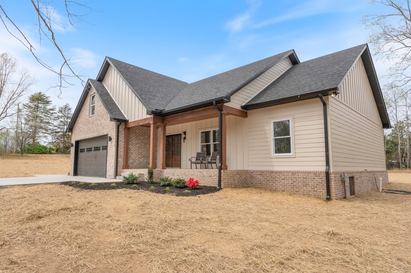 1049 Big Bartons Creek Rd, Dickson, TN 37055