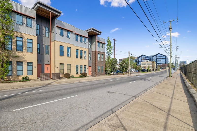 1225 4th Ave #202, Nashville, TN 37210