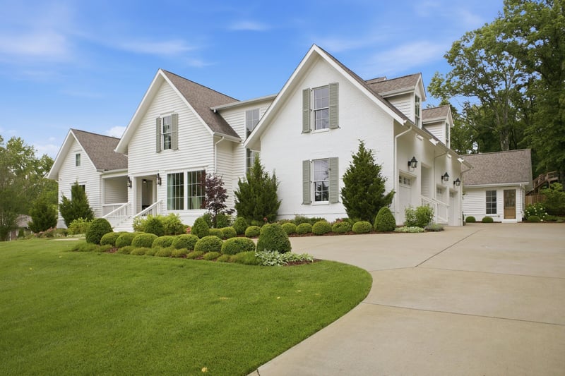 9028 Forest Lawn Dr, Brentwood, TN 37027
