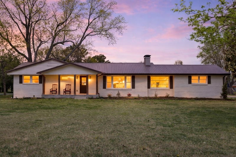 2194 Hampshire Pike, Columbia, TN 38401