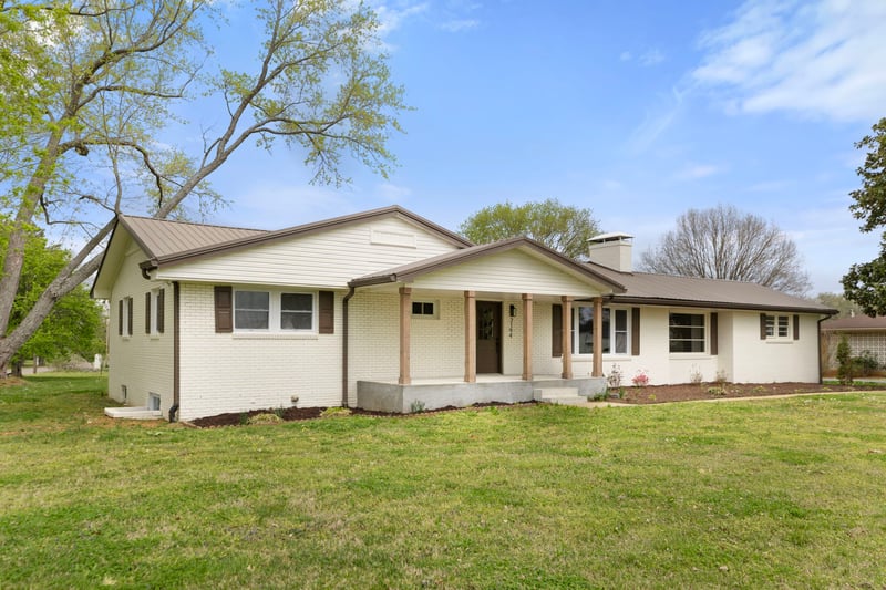 2194 Hampshire Pike, Columbia, TN 38401