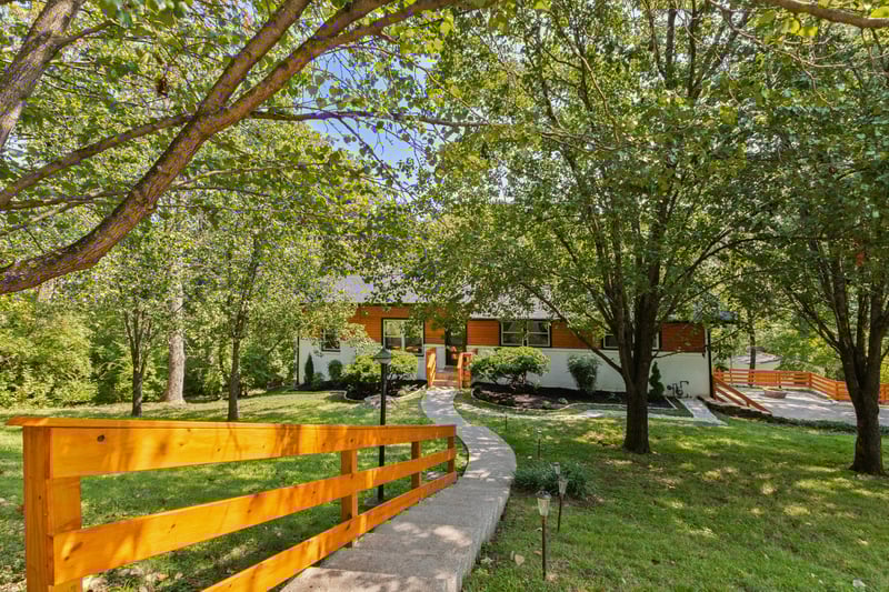 1012 Rodney Dr, Nashville, TN 37205