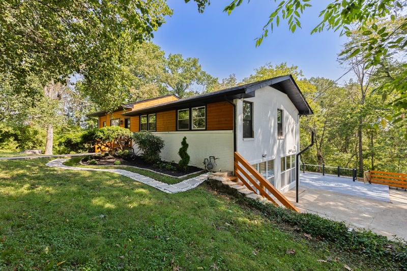 1012 Rodney Dr, Nashville, TN 37205