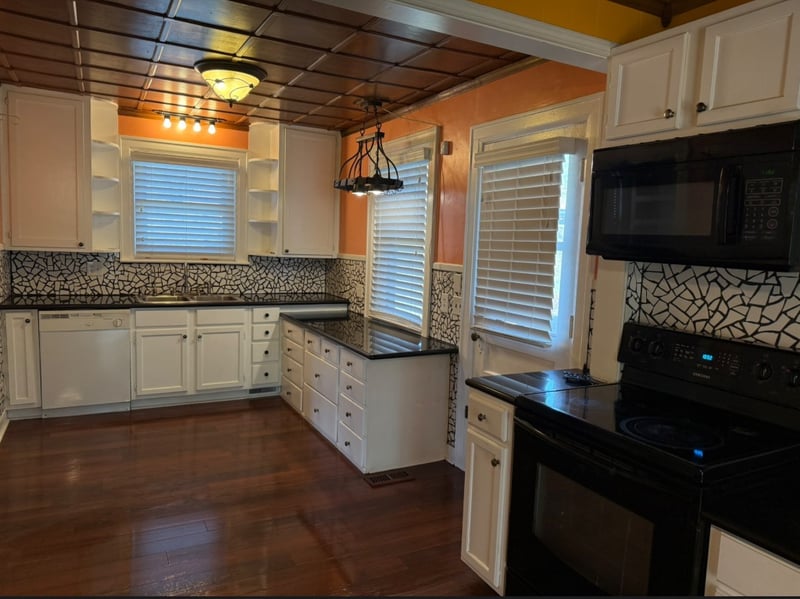 313 W Old Hickory Blvd, Madison, TN 37115