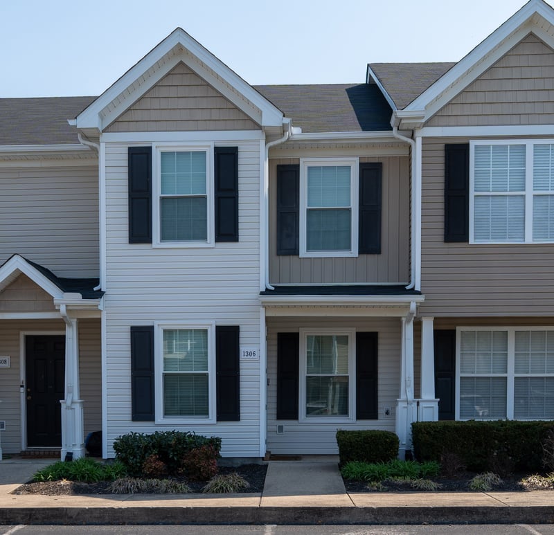 1306 Tweedle Ct, Murfreesboro, TN 37130