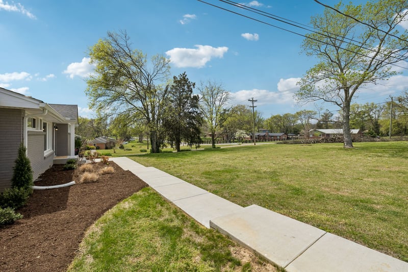 207 Donna Dr, Madison, TN 37115