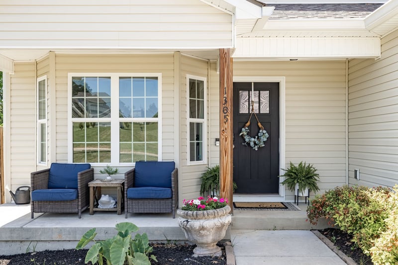 1305 Park Mere Dr, Columbia, TN 38401