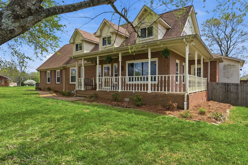 812 Ridgetop Dr, Mount Juliet, TN 37122