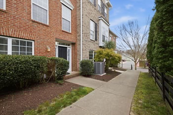 2734 Dracut Ln, Nashville, TN 37211