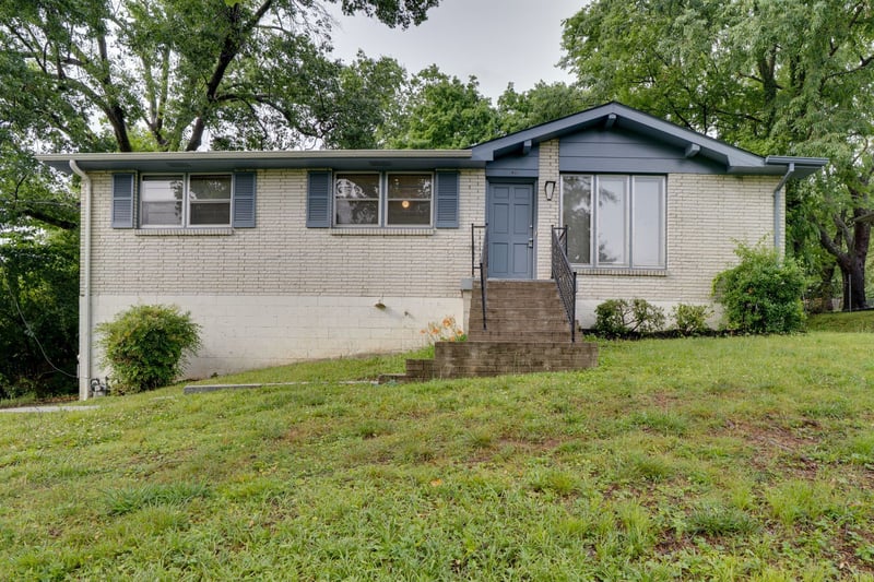 125 Curtis Cross Roads, Hendersonville, TN 37075