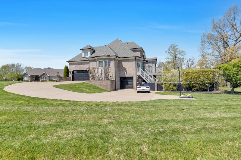 835 Savannah West Ct, Springfield, TN 37172