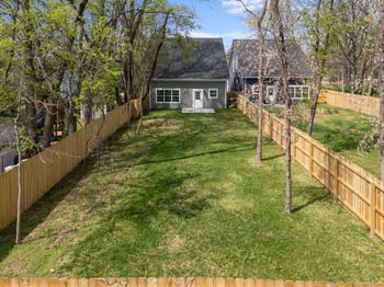 329 Seneca Dr, Nashville, TN 37214