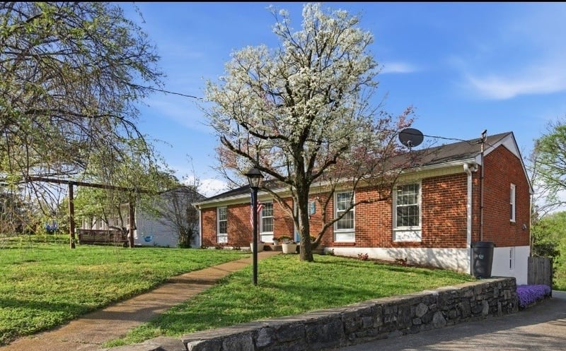 423 Wauford Dr, Nashville, TN 37211