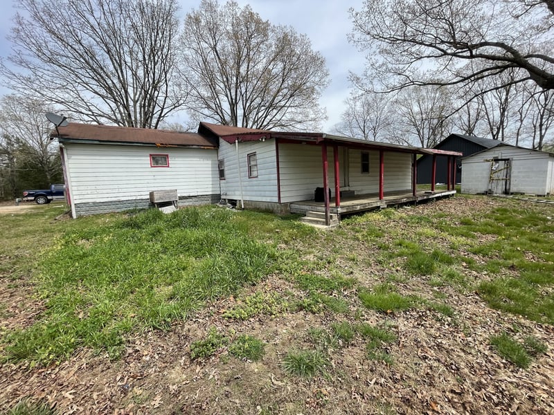 318 Highway 20 , Summertown, TN 38483