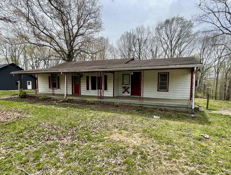 318 Highway 20 , Summertown, TN 38483