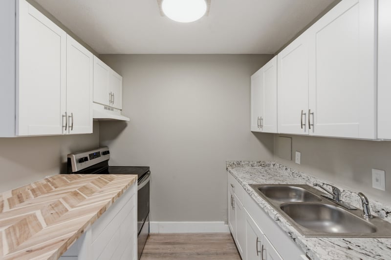 550 Harding Pl #F110, Nashville, TN 37211