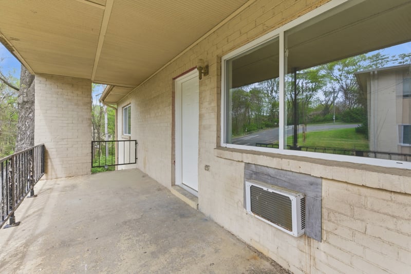 550 Harding Pl #F110, Nashville, TN 37211