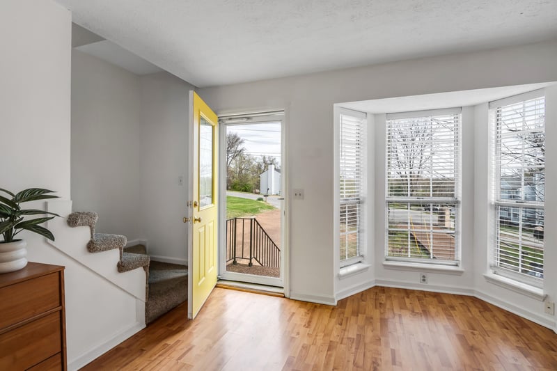 933 Ilawood Dr, Nashville, TN 37211