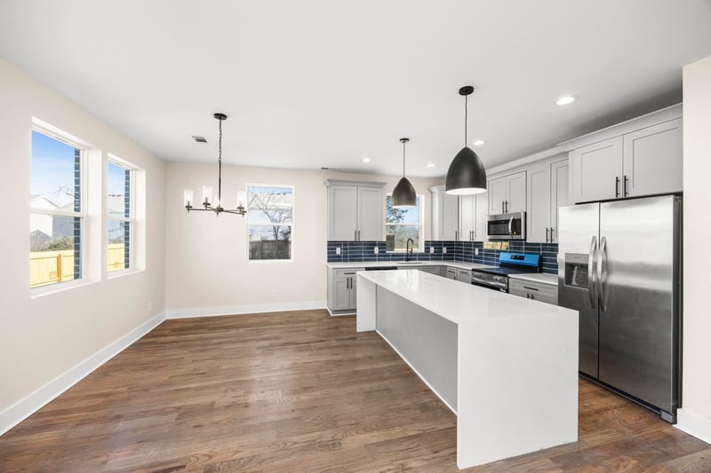 445 Sandhill Rd, La Vergne, TN 37086